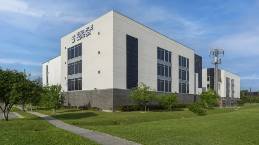 The Storage Center 8046 – Clay St